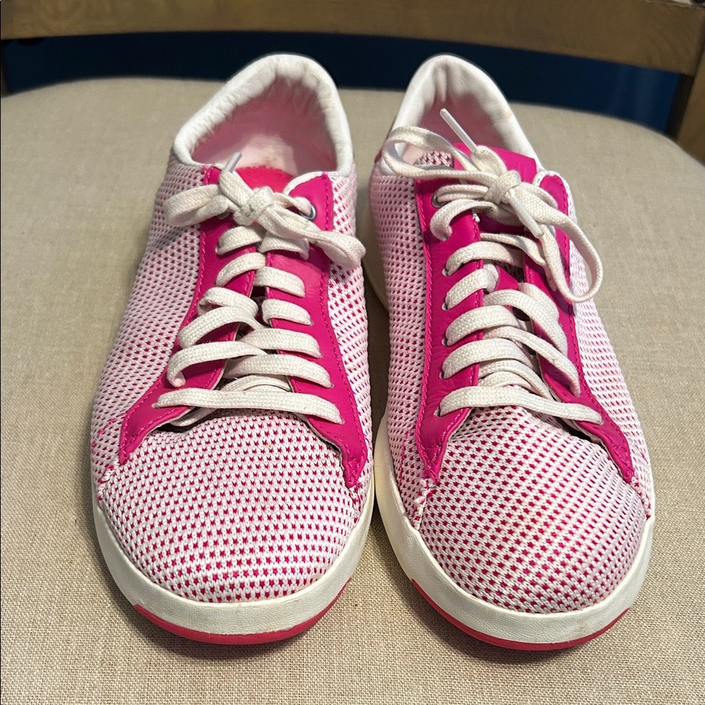 Cole Haan Grand Series Pink and White Mesh Sneakers, Size 9B